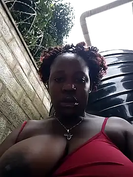 Snapshot of Broan_me chatting on October 26, 5:24 am Broan me online show from October 26, 5:24 am