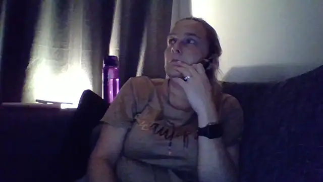 Snapshot of scrummymummy2 chatting on May 13, 8:38 pm scrummymummy2 online show from May 13, 8:38 pm