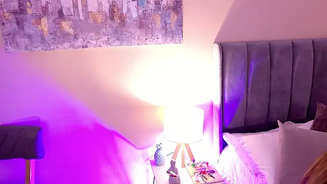 dakotaa   online show from February 26, 7:24 pm