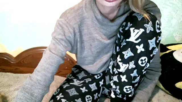 DennisXCaroll online show from October 18, 6:52 pm