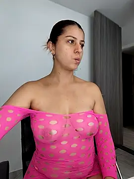Snapshot of Nahiajhonson_ chatting on July 10, 1:14 pm Nahiajhonson online show from July 10, 1:14 pm