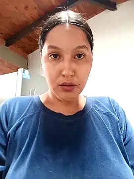 Snapshot of SamaraJay1 chatting on May 11, 2:45 pm SamaraJay1 online show from May 11, 2:45 pm