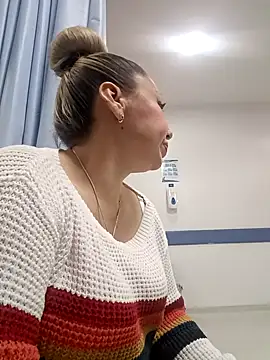 coral smitth online show from November 8, 1:06 am