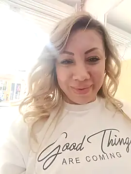 coral smitth online show from February 28, 7:48 pm