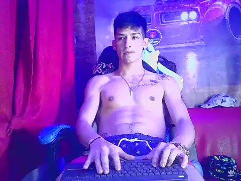 Snapshot of MasterSEX420 chatting on December 15, 6:07 am MasterSEX420 online show from December 15, 6:07 am