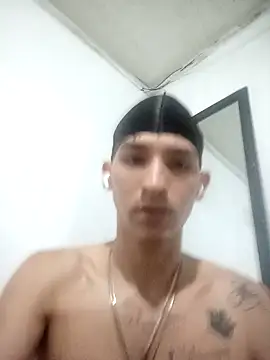 Snapshot of MasterSEX420 chatting on December 21, 2:41 am MasterSEX420 online show from December 21, 2:41 am