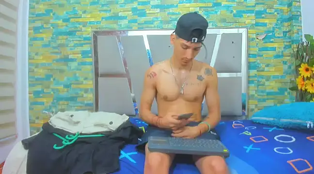 Snapshot of MasterSEX420 chatting on January 21, 12:29 pm MasterSEX420 online show from January 21, 12:29 pm