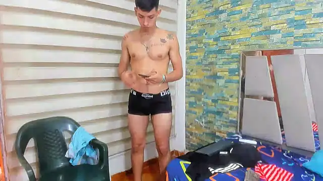 Snapshot of MasterSEX420 chatting on January 28, 4:08 pm MasterSEX420 online show from January 28, 4:08 pm