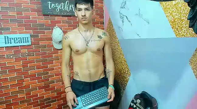 Snapshot of MasterSEX420 chatting on February 21, 3:21 pm MasterSEX420 online show from February 21, 3:21 pm