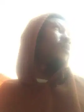 Snapshot of DWildB chatting on March 9, 6:28 am DWildB online show from March 9, 6:28 am