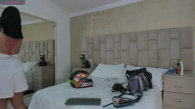 Snapshot of EmmaTorres_ chatting on January 22, 8:59 pm EmmaTorres online show from January 22, 8:59 pm