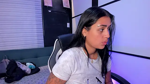 Snapshot of EmmaTorres_ chatting on September 27, 12:32 pm EmmaTorres online show from September 27, 12:32 pm