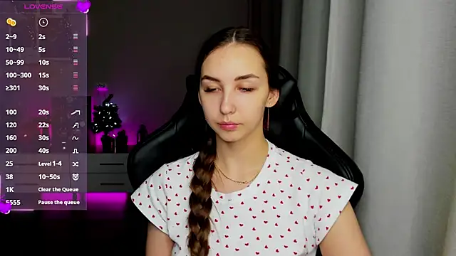 Snapshot of Sm0ly chatting on December 14, 1:50 am Sm0ly online show from December 14, 1:50 am