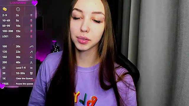 Snapshot of Sm0ly chatting on March 18, 2:15 am Sm0ly online show from March 18, 2:15 am