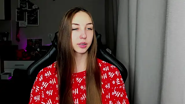 Snapshot of Sm0ly chatting on January 13, 2:50 am Sm0ly online show from January 13, 2:50 am