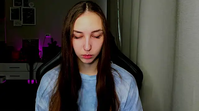 Snapshot of Sm0ly chatting on May 30, 3:47 am Sm0ly online show from May 30, 3:47 am