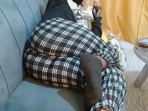 leslysexygirl online show from November 17, 6:57 pm