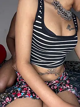 Snapshot of Suhu_love chatting on June 4, 8:53 am Suhu love online show from June 4, 8:53 am