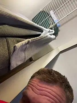 aaronmc311840 online show from October 13, 2:11 am