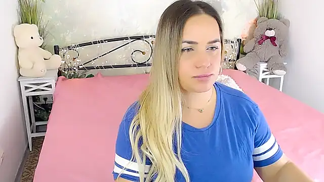 Snapshot of MilenaMiler_X chatting on March 7, 8:22 pm MilenaMiler X online show from March 7, 8:22 pm