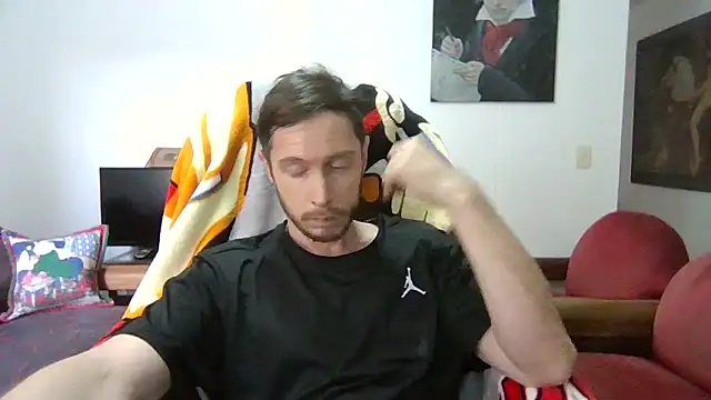 Snapshot of RIQUIRICHDICK chatting on December 4, 5:43 pm RIQUIRICHDICK online show from December 4, 5:43 pm