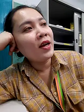 Benlla2802 online show from December 15, 5:31 pm