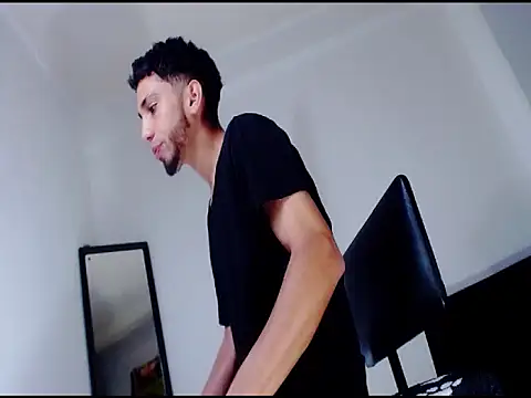 Gregory hard online show from December 12, 8:10 pm