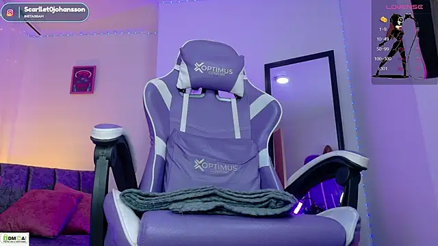 Snapshot of Miss_scarllet_ chatting on June 12, 1:10 pm Miss scarllet online show from June 12, 1:10 pm