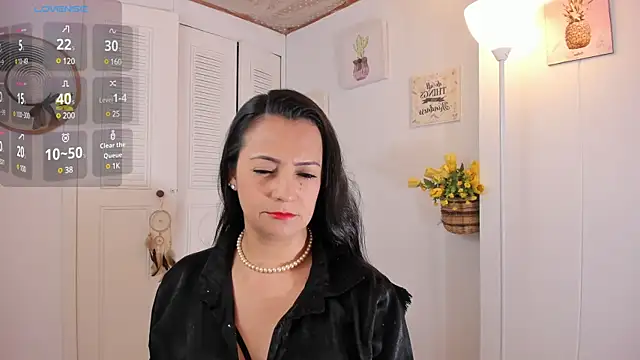 Snapshot of anaruiz_ chatting on February 18, 10:25 pm anaruiz online show from February 18, 10:25 pm