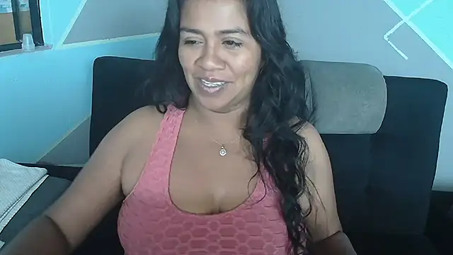 saggil23 online show from July 12, 9:00 am