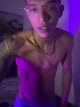 TommyGun 22 online show from March 7, 3:40 am