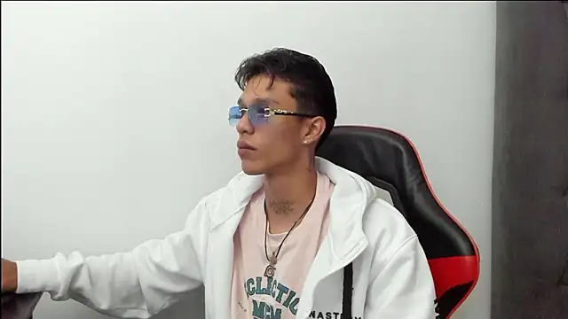 TommyGun 22 online show from March 14, 1:49 pm