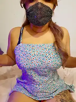 Wild wifey online show from December 5, 4:53 am