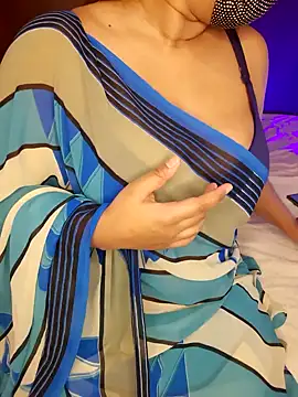 Snapshot of Wild_wifey chatting on July 11, 4:59 am Wild wifey online show from July 11, 4:59 am