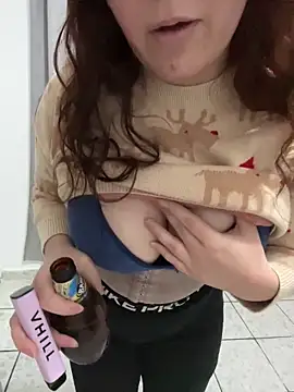 Snapshot of lolitalamasbonita01 chatting on January 30, 6:35 am lolitalamasbonita01 online show from January 30, 6:35 am