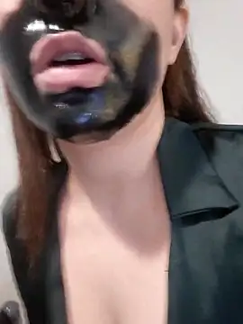 Snapshot of lolitalamasbonita01 chatting on September 12, 1:06 am lolitalamasbonita01 online show from September 12, 1:06 am