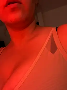 Snapshot of lolitalamasbonita01 chatting on September 18, 9:39 pm lolitalamasbonita01 online show from September 18, 9:39 pm