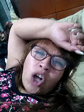 Snapshot of Kazsandraa chatting on February 18, 4:58 am Kazsandraa online show from February 18, 4:58 am