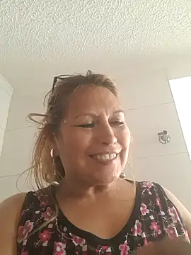 Snapshot of Kazsandraa chatting on June 4, 4:24 pm Kazsandraa online show from June 4, 4:24 pm