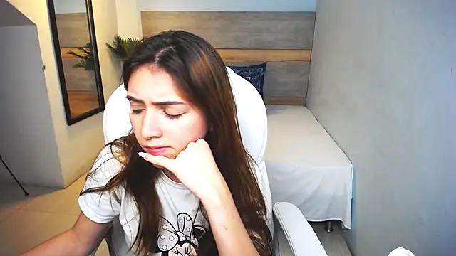 liseth fox online show from December 20, 10:11 pm