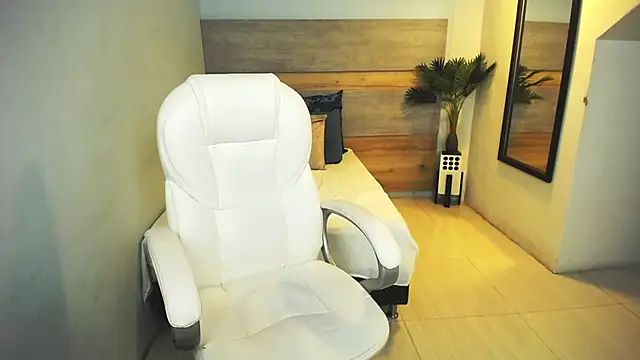 liseth fox online show from January 2, 11:06 pm