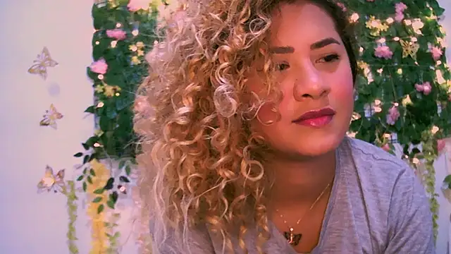 Snapshot of Crysrus chatting on January 26, 1:09 am Crysrus online show from January 26, 1:09 am