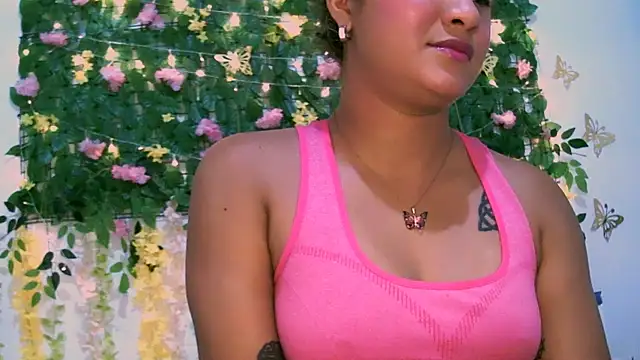 Snapshot of Crysrus chatting on January 30, 1:11 am Crysrus online show from January 30, 1:11 am