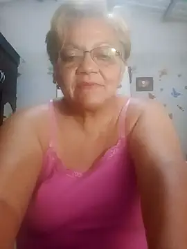 Snapshot of Madrastrahot69 chatting on September 30, 5:01 am Madrastrahot69 online show from September 30, 5:01 am