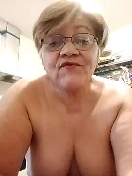 Snapshot of Madrastrahot69 chatting on March 10, 9:09 pm Madrastrahot69 online show from March 10, 9:09 pm