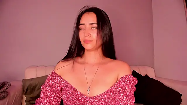 Snapshot of lara_madisson chatting on May 10, 4:17 am lara madisson online show from May 10, 4:17 am