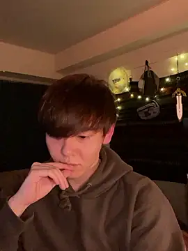 poketkuma online show from February 27, 12:05 pm