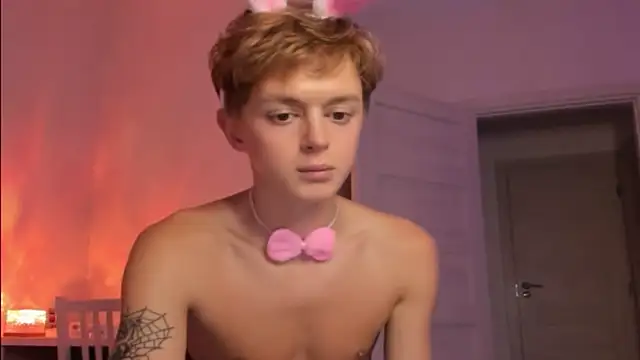 agelandreww online show from November 2, 2:19 pm