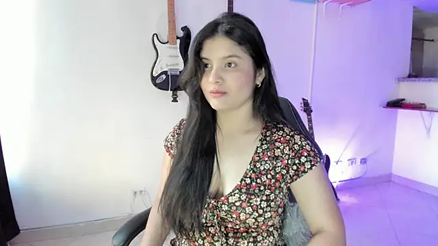 lilpervertgirl online show from January 17, 10:35 pm