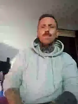 Snapshot of Schabernack1990 chatting on October 15, 9:48 pm Schabernack1990 online show from October 15, 9:48 pm